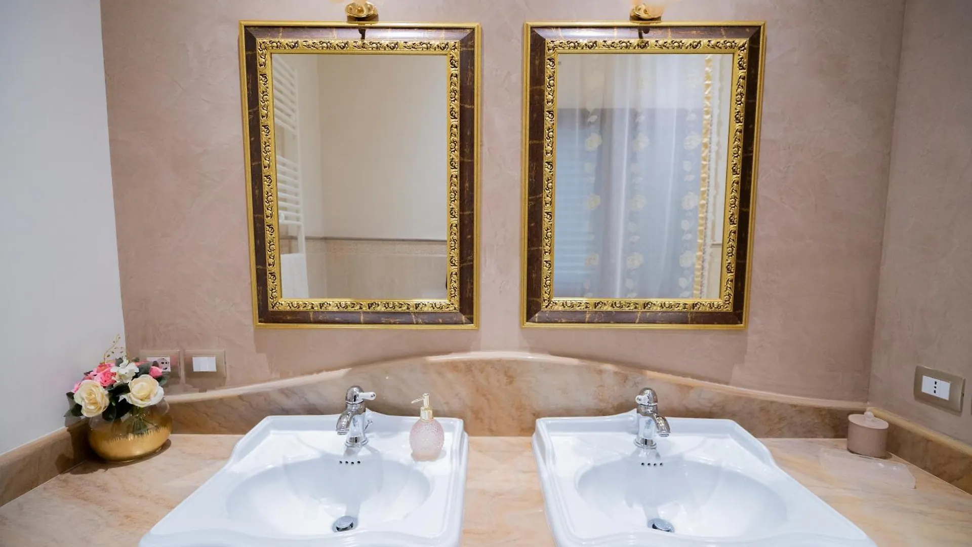 Villa Marchese Trecastagni Bed & Breakfast
