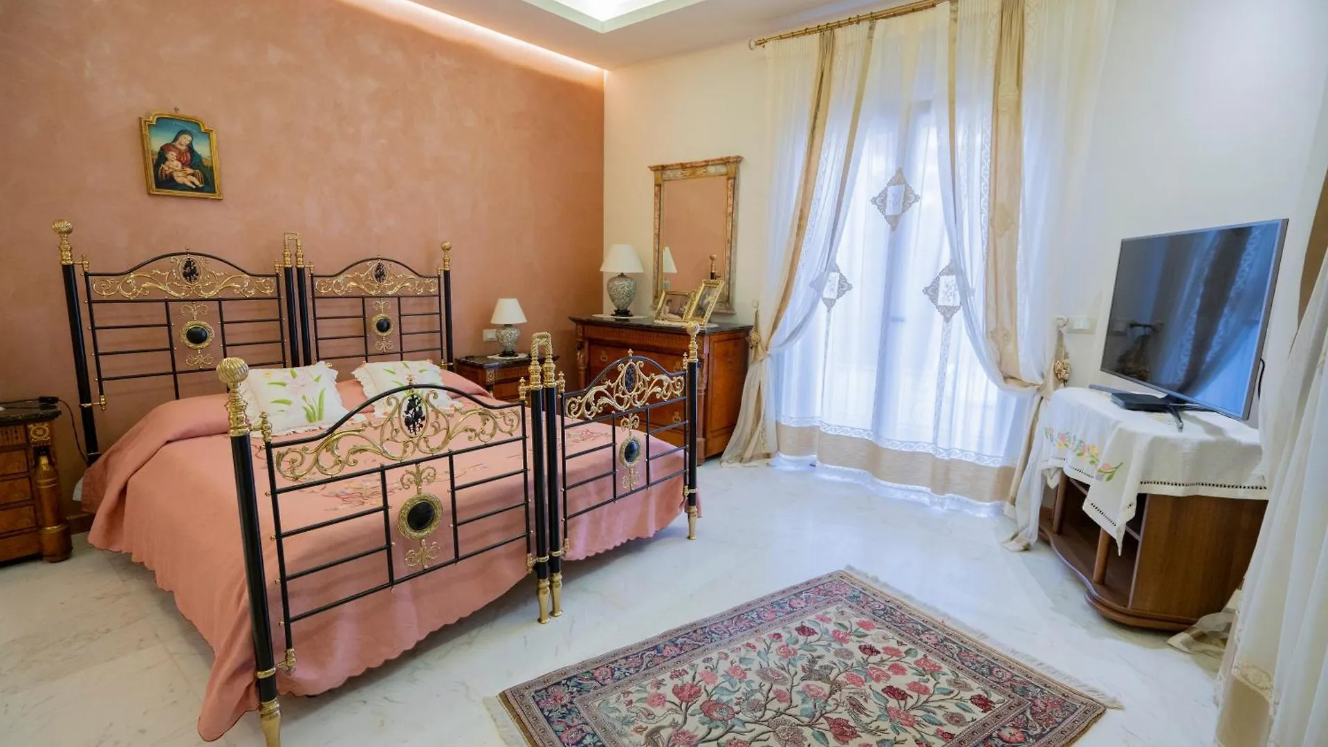 Villa Marchese Trecastagni Bed & Breakfast